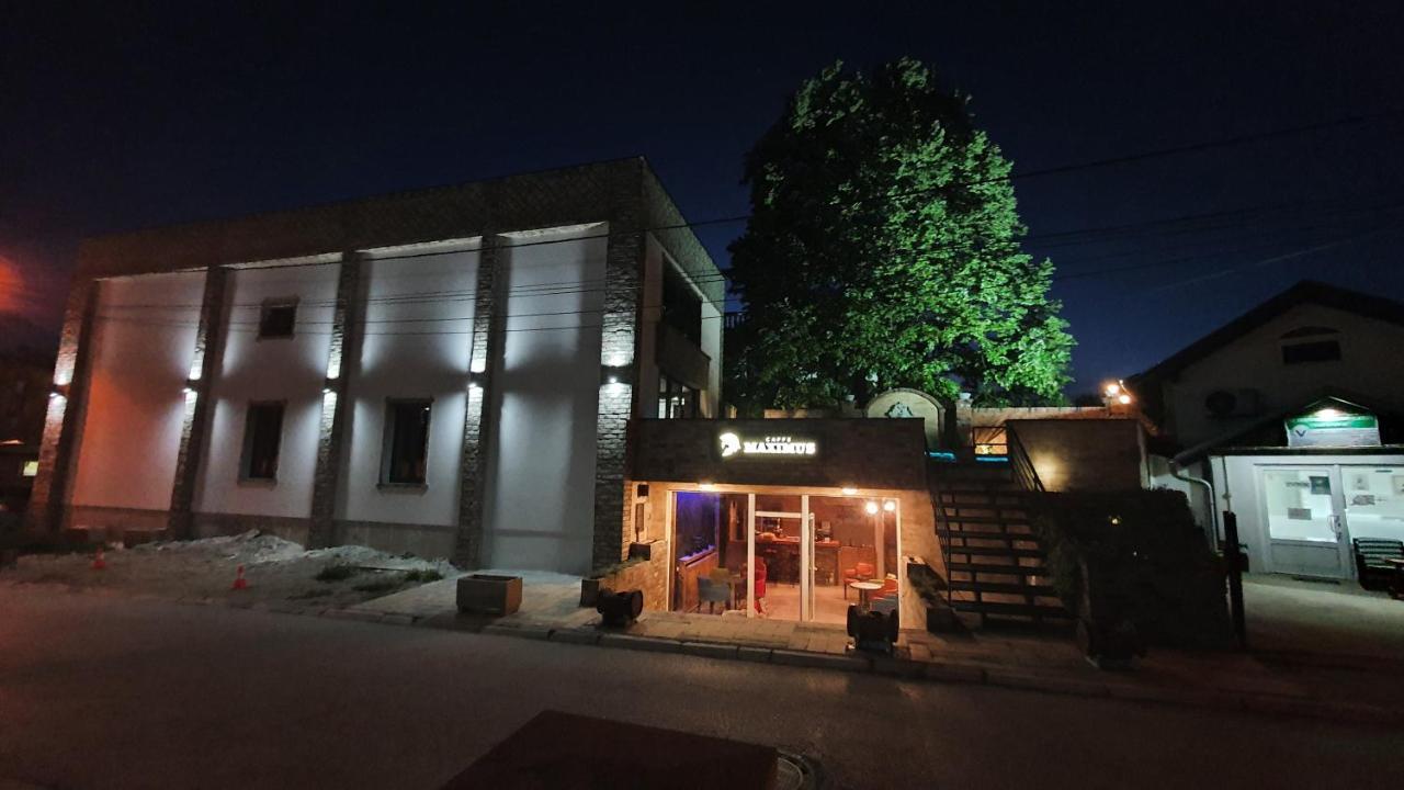 Castello Inn Smederevska Palanka Dış mekan fotoğraf