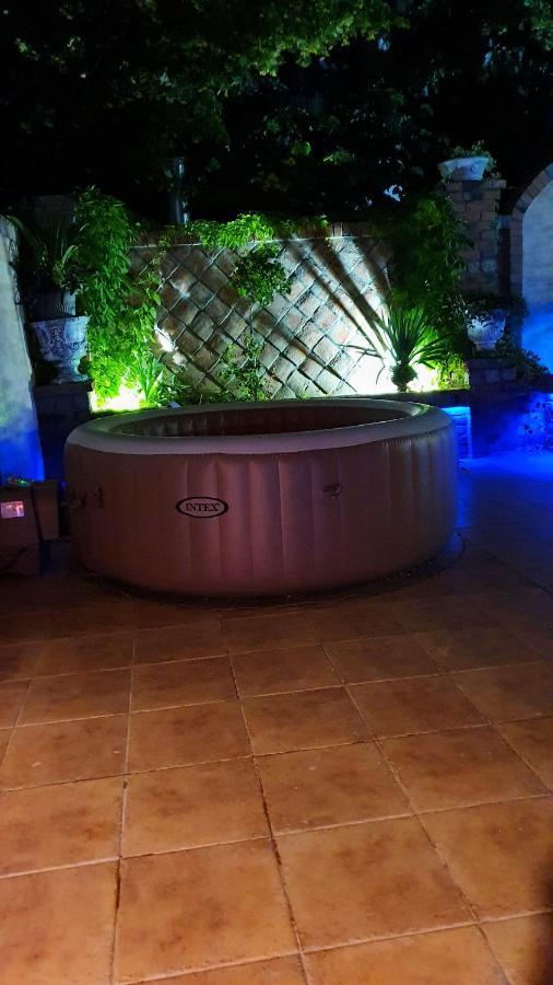 Castello Inn Smederevska Palanka Dış mekan fotoğraf