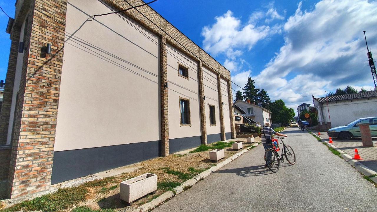 Castello Inn Smederevska Palanka Dış mekan fotoğraf
