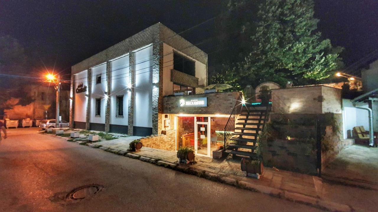 Castello Inn Smederevska Palanka Dış mekan fotoğraf